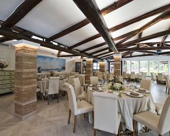 Holiday Village - Fondi - Restaurante