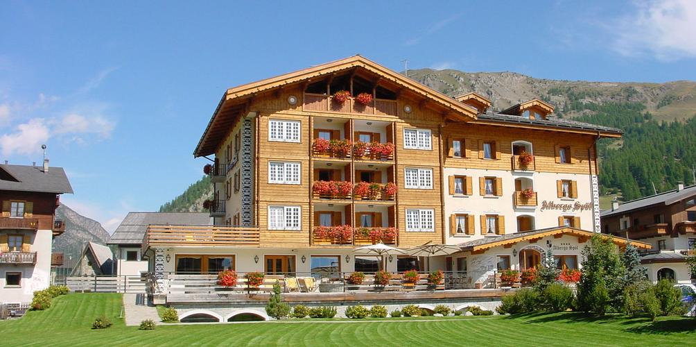 Hotel Spol Feel At Home Ab 145 Hotels In Livigno Kayak