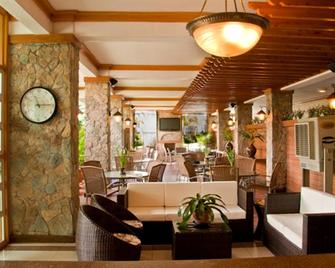Chocolate and Berries Hotel - Baliuag - Area lounge