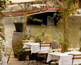 فلوتس بايات ٔوتل - روتردام - مطعم