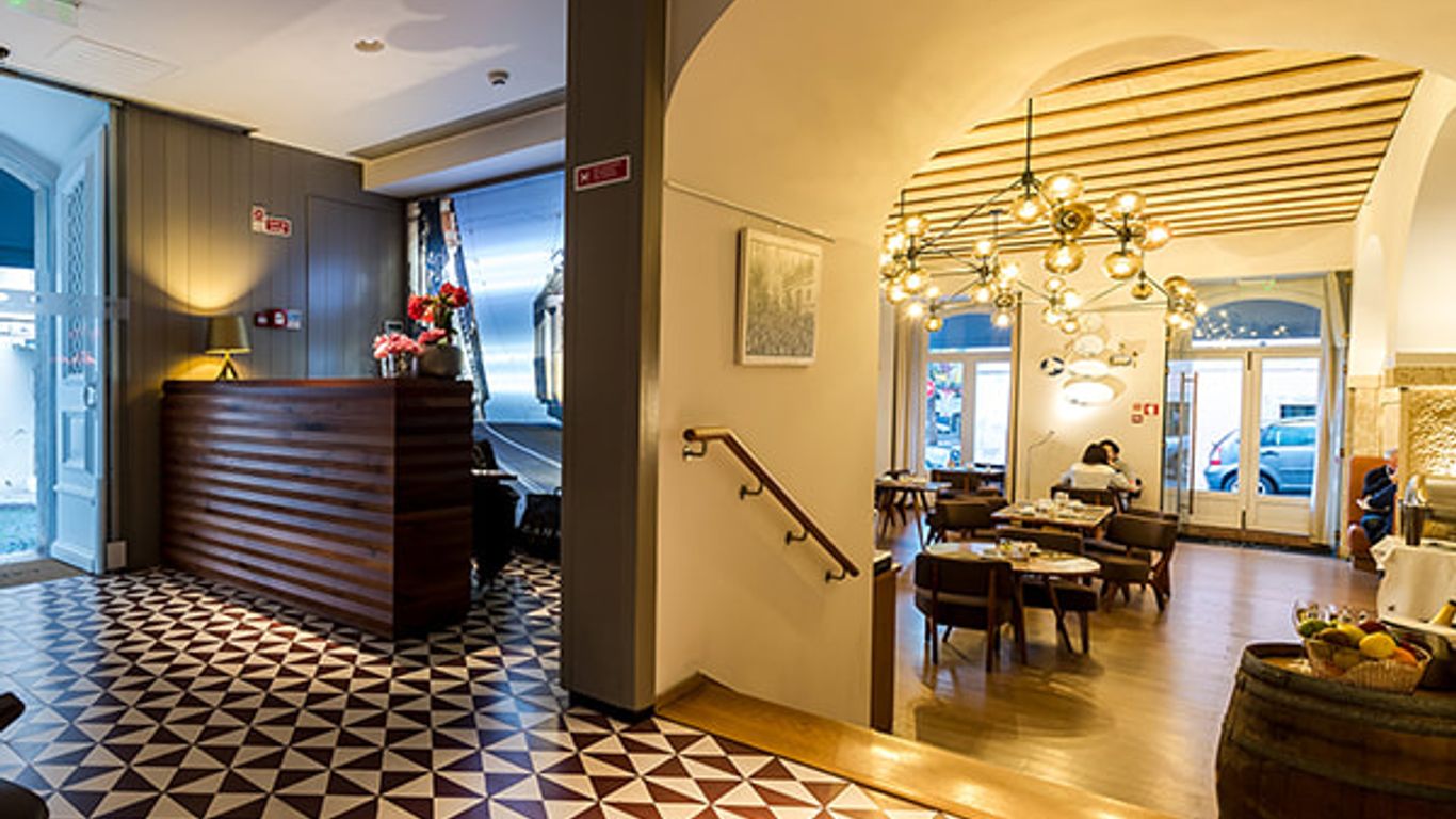 Lisboa Carmo Hotel