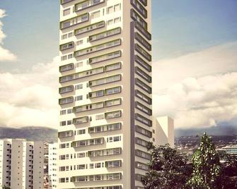 Lâviu B&B Luxe Suites - La Concepción - Edificio