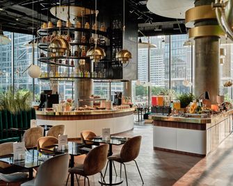 Crowne Plaza Warsaw - The Hub By IHG - Warschau - Bar