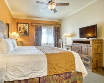 La Hacienda Inn - San Antonio - Bedroom