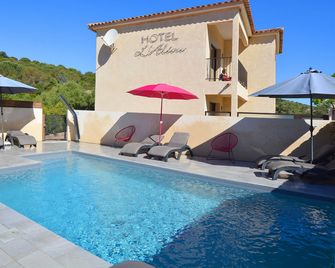Hôtel l'Alivu - Galéria - Pool
