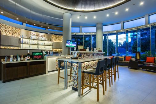 Deevana Plaza Phuket - Patong - Bar