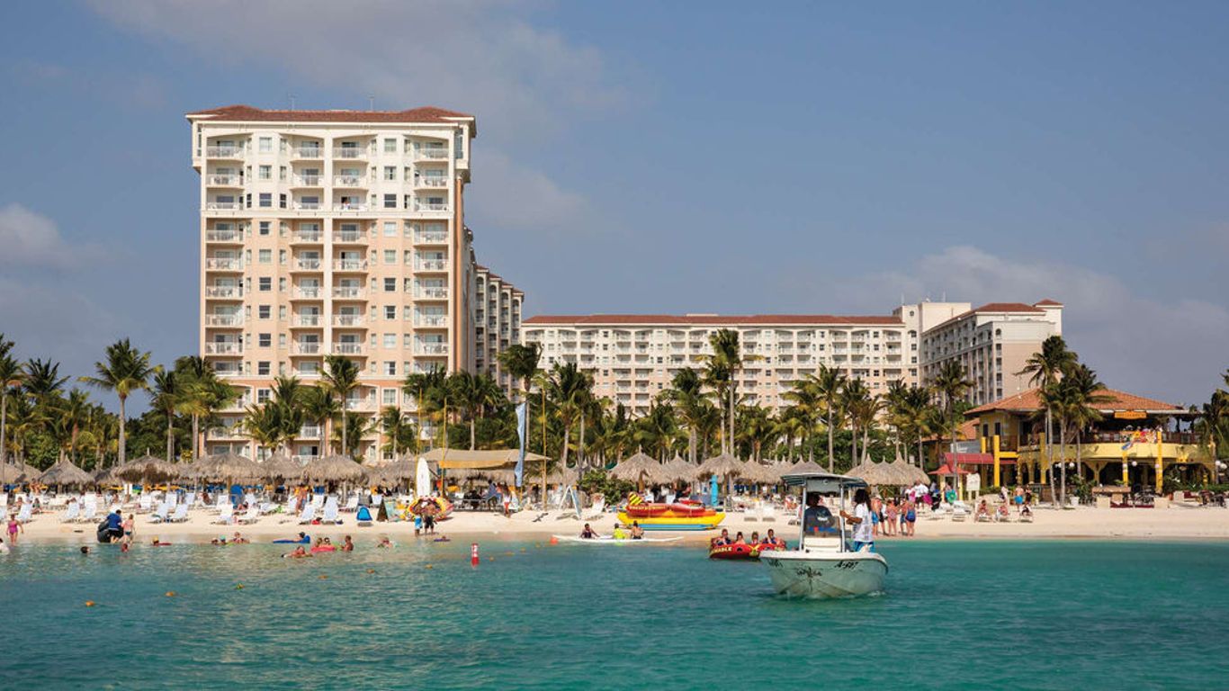 マリオッツ アルバ サーフ クラブ