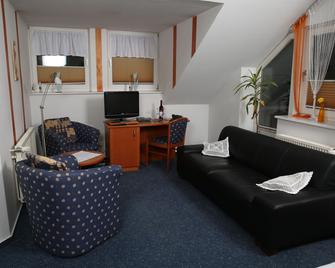 Hotel Kuhfelder Hof - Kuhfelde - Sala de estar
