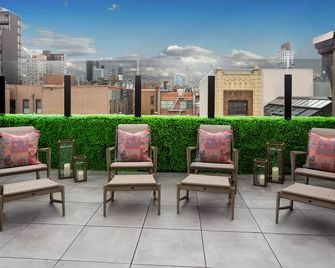 ريدفورد هوتل - نيويورك - شرفة