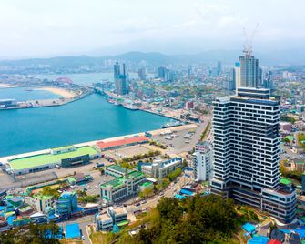 Sokcho I-Park Suite Hotel and Resort - Sokcho - Außenansicht