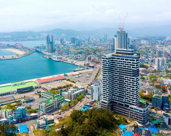 Sokcho I-Park Suite Hotel & Resort - סוקצ'ו - נוף חיצוני