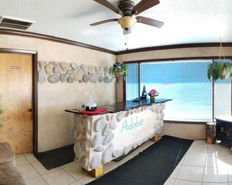 Adobe Sands Motel - Panguitch - Front desk