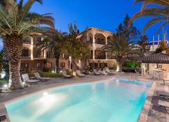 Villa Pipini Luxury Studios - Thasos - Building
