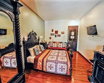 Songkhla Tae Raek Antique Hotel - Songkhla - Ložnice