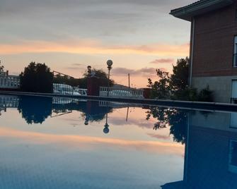 Hotel San Juan - Camargo - Pool