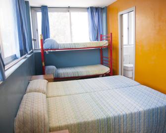 Be Dream Hostel - Badalona - Camera da letto