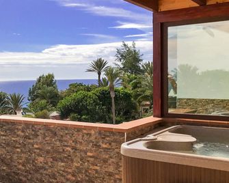 Monte Marina Naturist Resort - Esquinzo - Тераса на даху