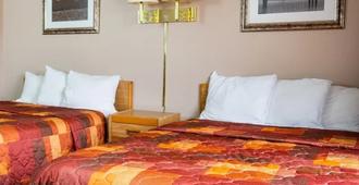 Best Price Inn - Rochester - Bedroom