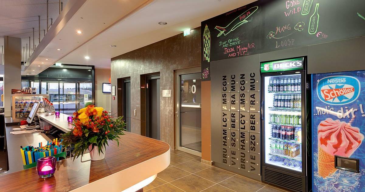 Hotel Meininger Frankfurt Flughafen Parken www.kayak.es