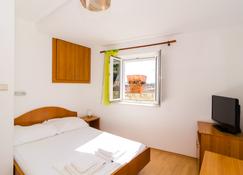Eco Apartments Kate - Sudurad - Schlafzimmer