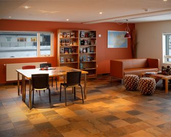 Start Hostel - Keflavík - Sala de estar