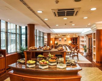Verdi Budapest Aquincum - Budapest - Buffet
