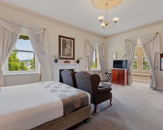 Waratah On York - לאונססטון - חדר שינה