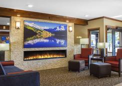 Comfort Inn Suites Durango 65 1 2 0 Durango Hotel Deals