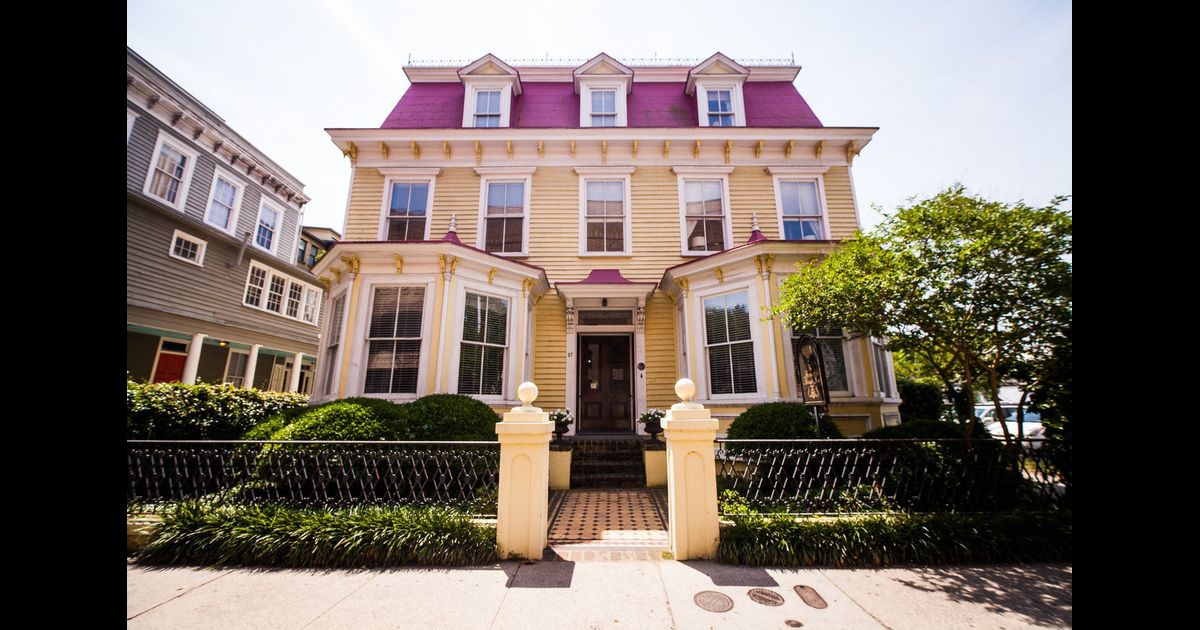 Barksdale House Inn, Charleston Compare Deals