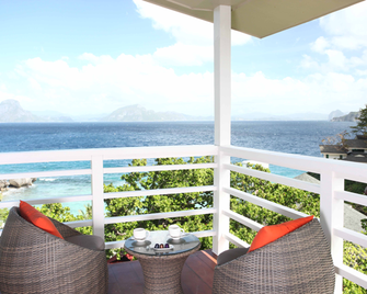 Matinloc Island Resort - אל נידו - מרפסת