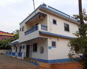 Casa Almeida Guest House - Candolim - Toà nhà