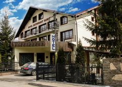 Hotel Minuț - Vatra Dornei - Gebouw