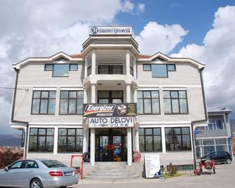 M Garni Hotel - Vranje - Edifício