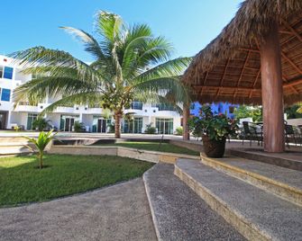 Costa Madero Resort - Los Ayala - Vista del exterior