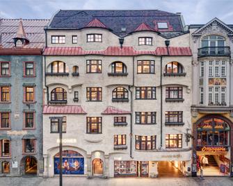 Stage 12 Hotel By Penz - Innsbruck - Edificio