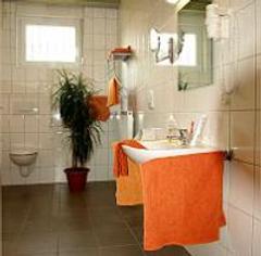Econo Motel Goelzer - Büchenbeuren - Bathroom
