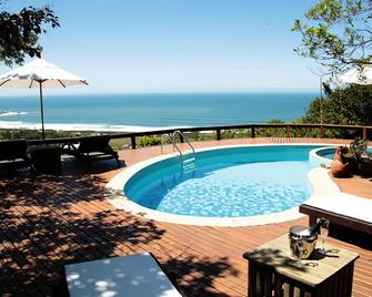 Bangalore Suites - Garopaba - Piscina