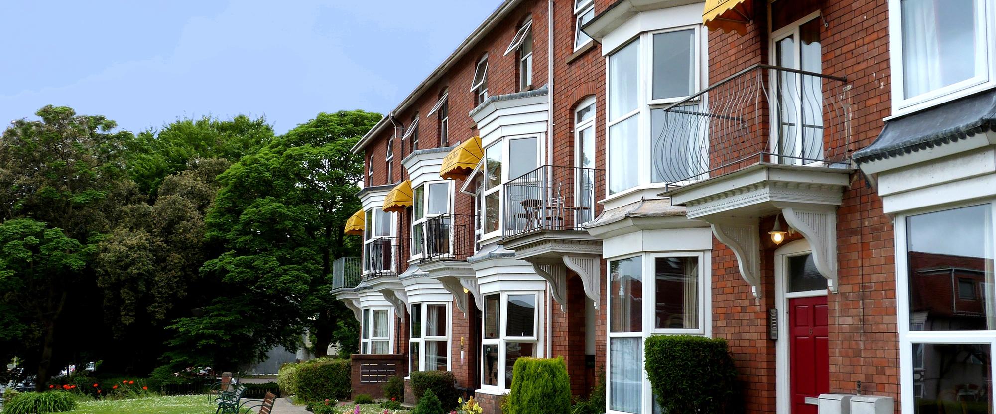 Hurst Dene Aparthotel £63. Swansea Hotel Deals & Reviews - KAYAK