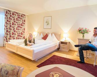 Hotel Restaurant Häupl - Seewalchen - Schlafzimmer