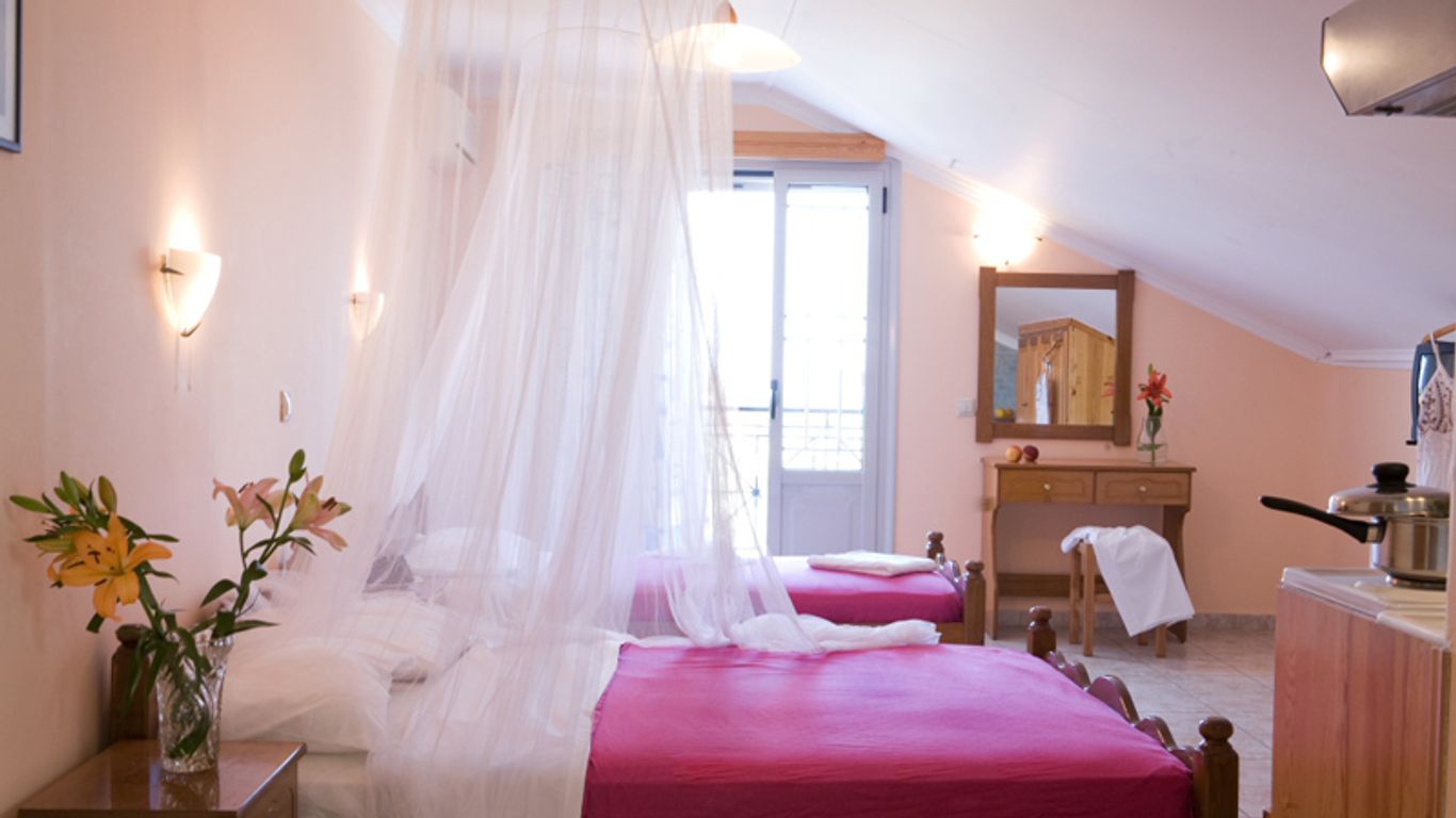 菲羅西尼亞酒店 - 雷夫卡達