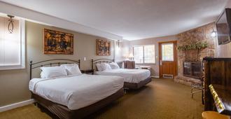 Brookside Resort By Fairbridge - Gatlinburg - Bedroom