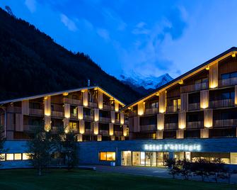 Héliopic Hôtel & Spa - Chamonix - Bangunan