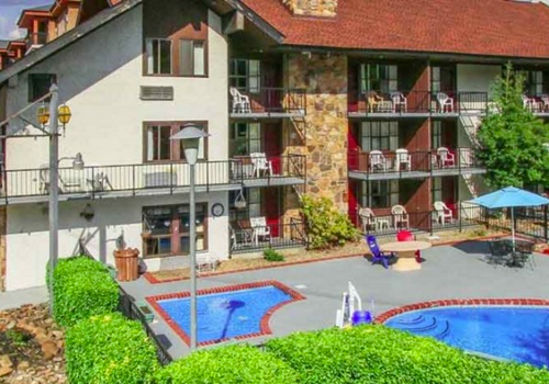 River Edge Inn ₺̶ ̶1̶4̶8̶0̶ ₺ 600 Den Başlayan