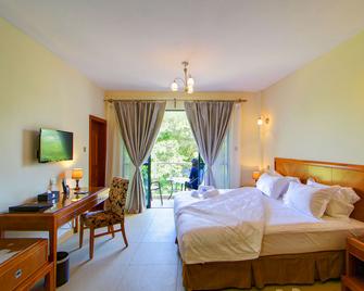 Lotos Inn & Suites, Nairobi - Nairobi - Habitación