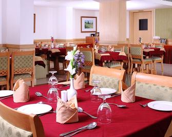 Hotel Pooram International - Thrissur - Restaurant