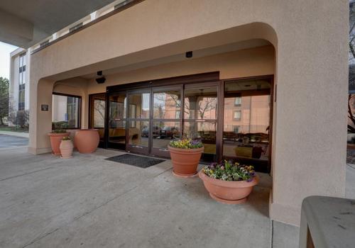 Surestay Plus Hotel By Best Western Chicago Lombard 4 145 5 1 1 1 Lombard Hotel Deals Reviews Kayak Surestay Plus Hotel By Best Western Chicago Lombard 4 145 5 1 1 1 Lombard Hotel Deals Reviews Kayak