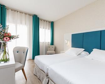 Hotel Castilla Alicante - Alicante - Bedroom