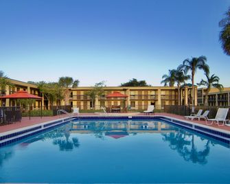 Winter Haven Gardens Inn - Winter Haven - Bygning