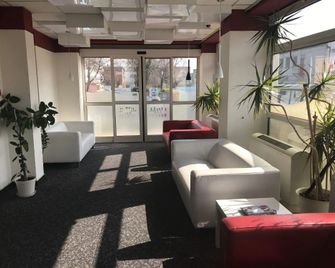 Hotel Berlin - בודפשט - לובי