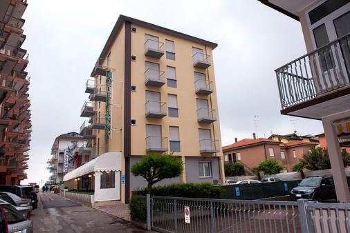 Hotel Anny - Jesolo - Rakennus